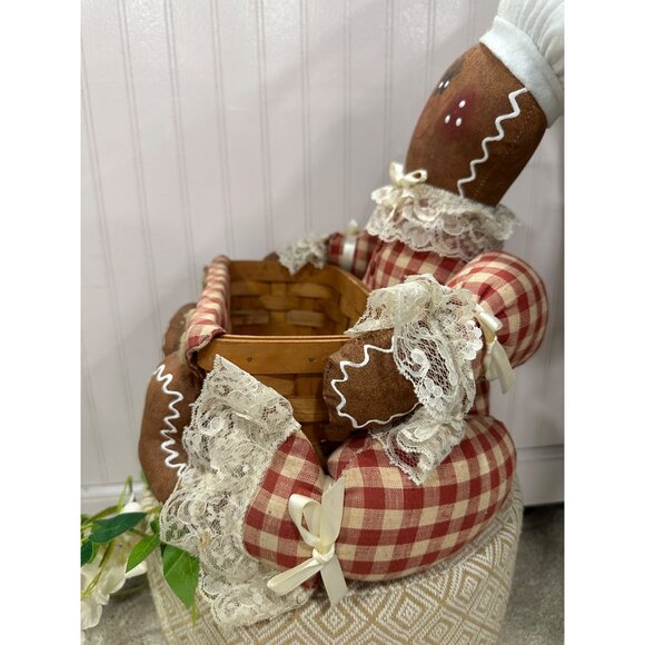 Gingerbread Man Themed Basket With Gingham Check Outfit & Chef Hat - Picture 7 of 7